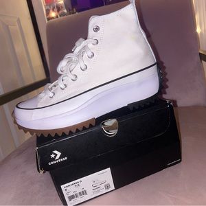 Women’s platform converse